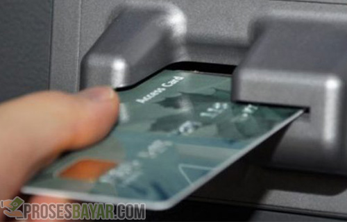 Letak Posisi Kartu ATM yang Benar